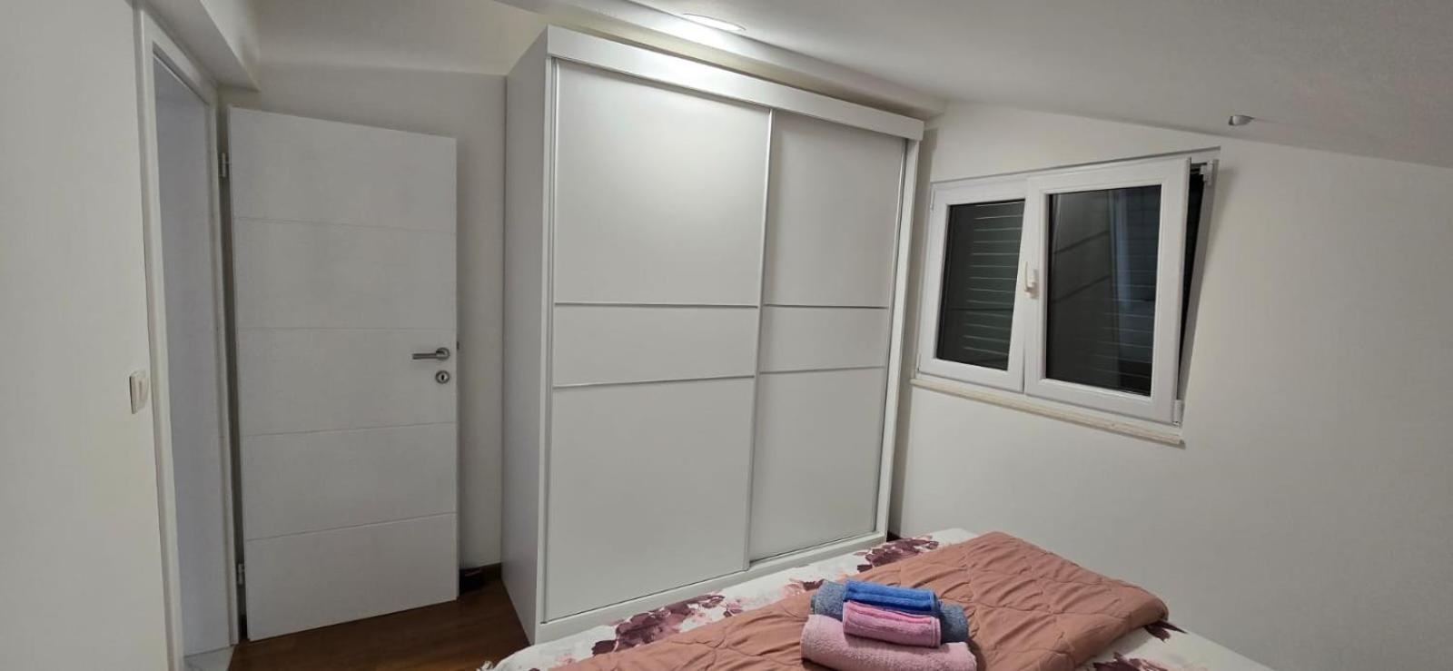 Apartman Grosic Brna Exteriör bild